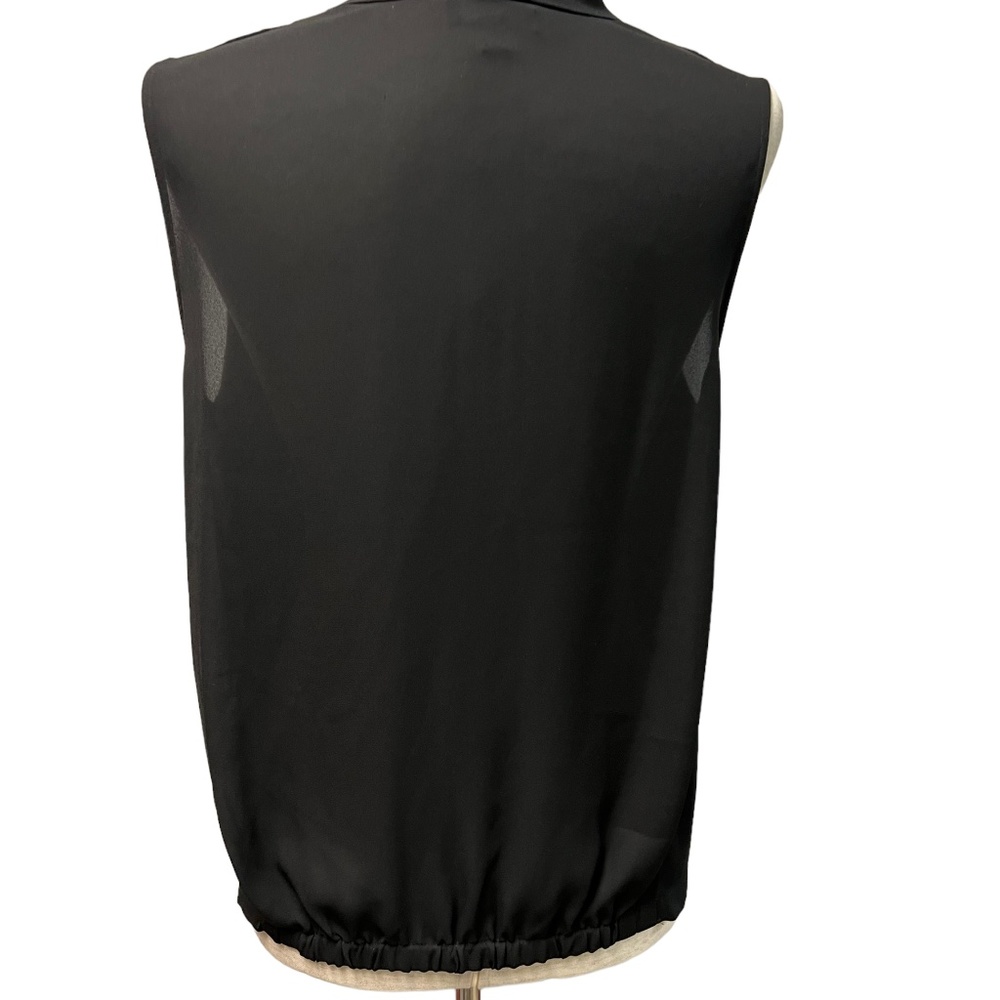 Vince Camuto Essentials Rich Black Faux Wrap Sleeveless Chiffon Top Snap closure - Picture 9 of 11